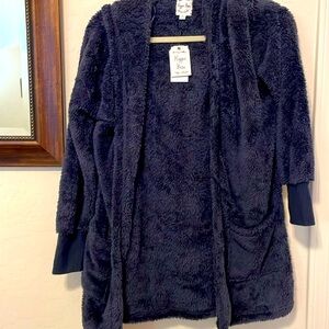 Blue soft sweater with pockets